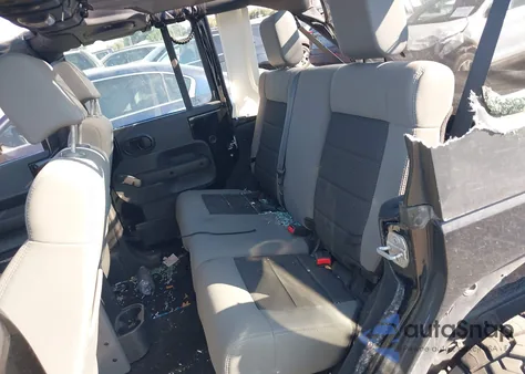 2010 Jeep Wrangler Unlimited Sport z USA, uszkodzony, nr VIN 1J4BA3H16AL135093